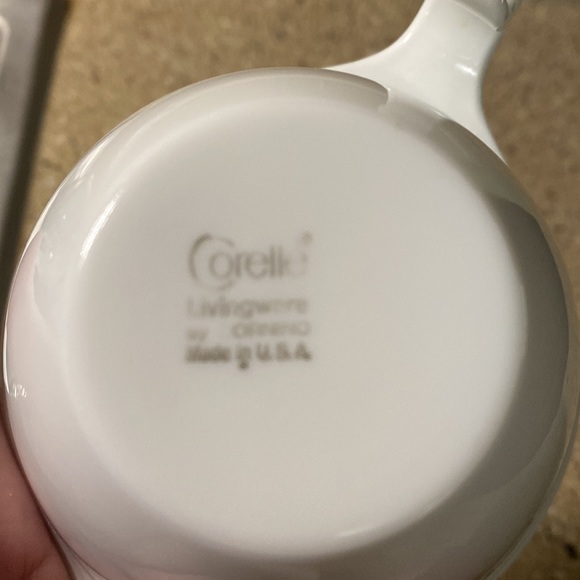 Corelle Spring Blossom/Crazy Daisy set of Sugar & Creamer and 2 tea cups - Picture 11 of 16